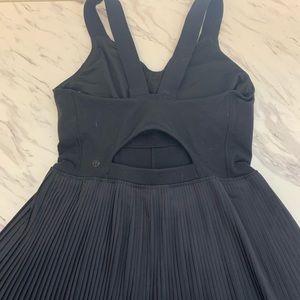 Lululemon Black City Tank Peplum Size 8 EUC
